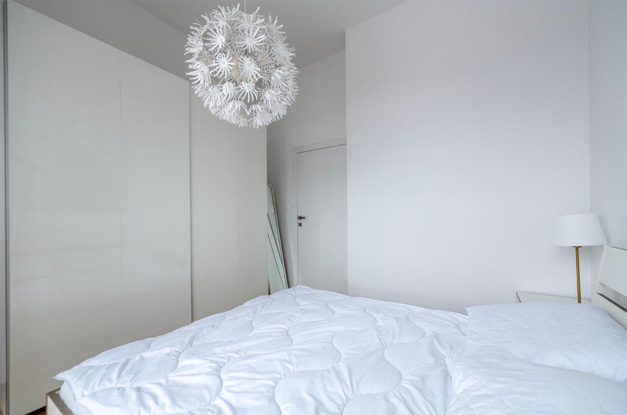 Penthouse With A View Of Lodz & Free Parkingアパートメント エクステリア 写真